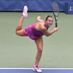 Anton Dubrov, l’entraîneur d’Aryna Sabalenka : « Elle a une telle énergie et une telle flamme qu’elle ne va jamais trop broyer de noir. Tout de suite, elle essaie de retomber dans la joie, dans la vie. Elle profite de tout ce qu’elle a »